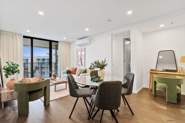 Modern Comfort in a Prime Kingston Location - Photo 1