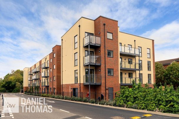 Lionheart Court Sewardstone Road, Waltham Abbey, EN9 - Photo 1