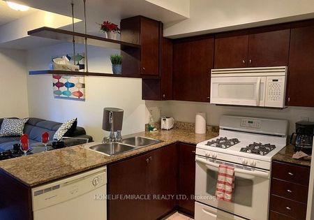 35 Mariner Terrace #1105 - Photo 5