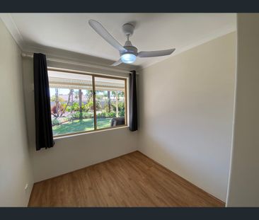 3 Newlyn Way, Coodanup, WA 6210 - Photo 2