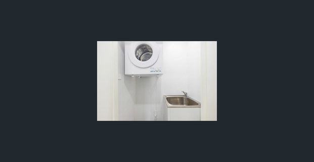 Stunning One Bedroom Apartment For Lease - Photo 1