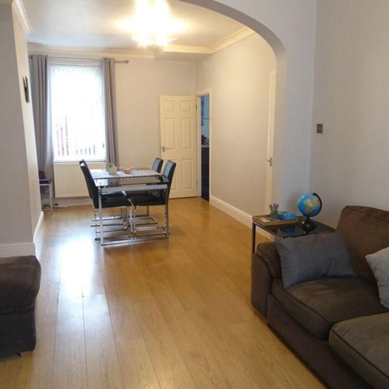 2 bedroom terraced house to rent - Photo 1