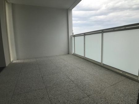 APPARTEMENT T3 66M - Photo 3