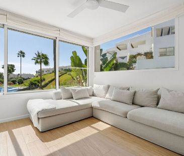 2 Bedroom Apartment For Rent in Nueva Andalucía, Málaga - Photo 6