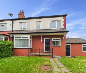 3 bedroom semi-detached house to rent - Photo 4