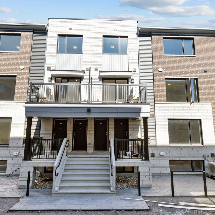 For Lease - 913 Creekway Private, Kanata, Ontario - Photo 1