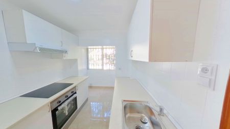 Piso de alquiler en San Cristóbal - Photo 2