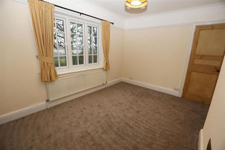 3 bedroom semi-detached house to rent - Photo 4