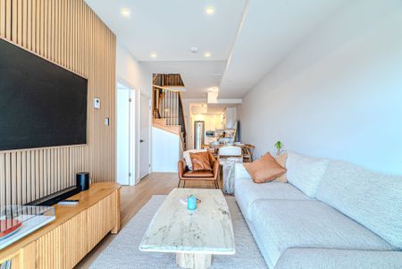 For Lease - 2433 Dufferin Street Unit# 817, Toronto, Ontario - Photo 2