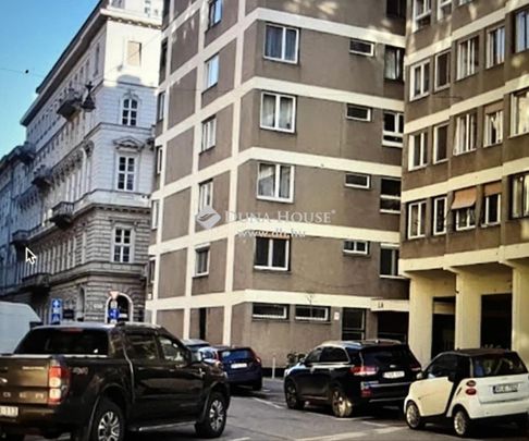 Kiadó újszerű állapotú lakás - Budapest V. kerület - Photo 1