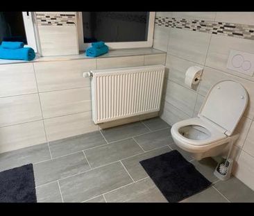WG-Zimmer in 120 qm Wohnung (neu renoviert) zu vermieten - Foto 1