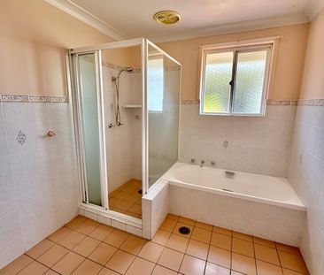 Hillvue - Large family home - Photo 6