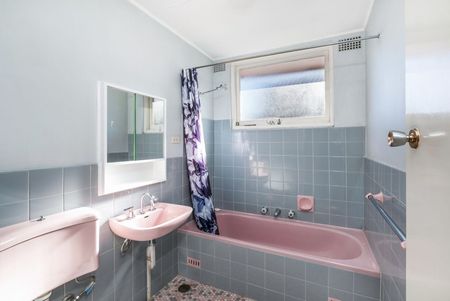 Beachside 2 Bedroom Apartment - Photo 3