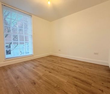 Howardsgate - Photo 2