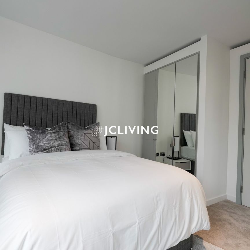 Westmark Tower, W2 - Photo 1