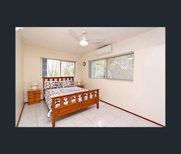 Ground Floor Furnished Unit - Fantastic Location - Photo 4