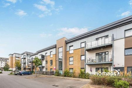 Clovelly Court, Wintergreen Boulevard, West Drayton, UB7 - Photo 4