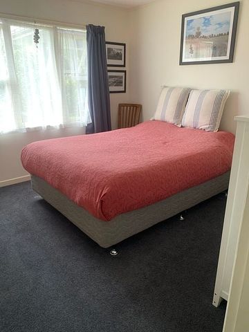 Charming 3BR fully furnished house with Garden! - Photo 4