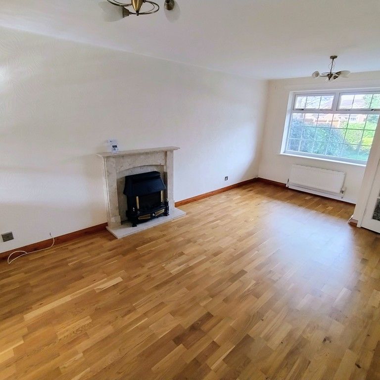 Babworth Close, Pendeford, Wolverhampton - Photo 1