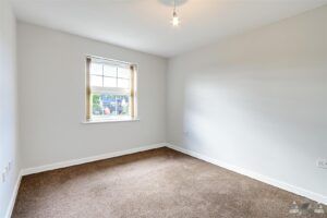 2 BEDROOM Apartment - Photo 4