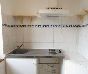 Location Appartement 3 pièces 45m² BRIATEXTE 81390 - Photo 2