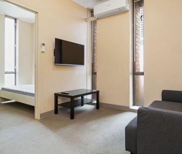 Furnished student apartment in the heart of Rundle Mall - Photo 2