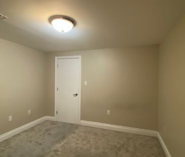 For Lease - 3384 Springflower Way Unit# 3384, Oakville, Ontario - Photo 6