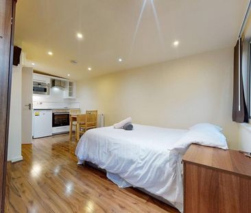 Studio to rent - Photo 4