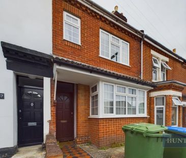 4 bedroom terraced house to rent - Photo 2