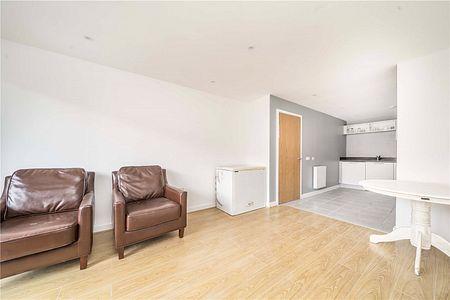 Lapis Close, North Acton, NW10, London - Photo 2