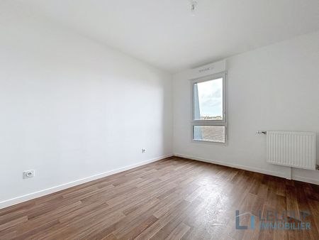 Location Appartement 2 pièces 43m² BOURG ACHARD 27310 - Photo 2