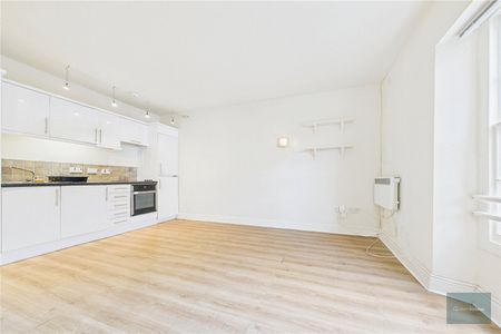 Flat 4 Kingsley House, 139-141 Cotham Brow, Bristol, BS6 - Photo 2