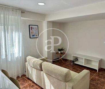 Piso de alquiler en Carrer Navarro Cabanes, Nou Moles - Photo 6