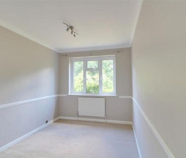 5 bedroom detached house to rent - Photo 5