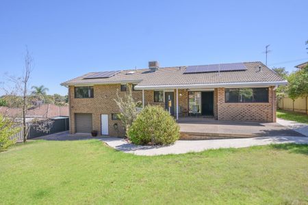 12 Renmark Ave, Young, NSW 2594 - Photo 2