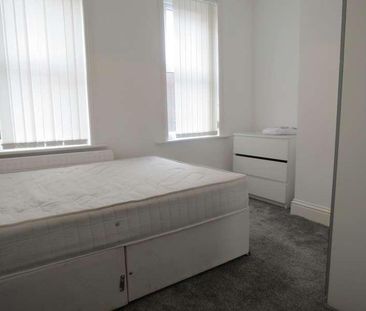 Bedroom Detached House In Winton, BH9 - Photo 1