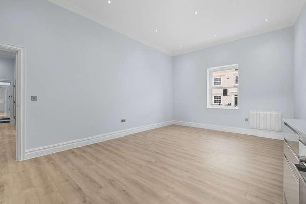 Old Harlow Apartments, Old Harlow - Photo 1