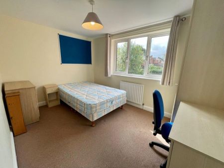 4 bedroom townhouse to rent - Photo 4