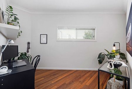 SPACIOUS FOUR BEDROOM HOME IN A PEACEFUL CUL-DEL-SAC - Photo 3