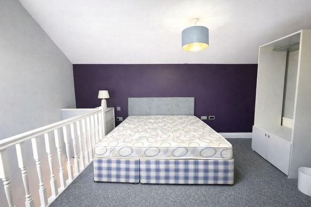 1 bedroom in a house share to rent - Photo 1