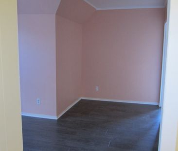 25 Oxley Street Th#3 - Photo 2