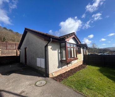 2 bedroom semi-detached bungalow to rent - Photo 4