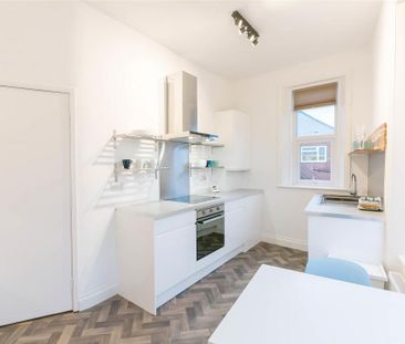 3 bedroom maisonette to rent - Photo 1