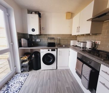 3 bedroom detached house to rent - Photo 5