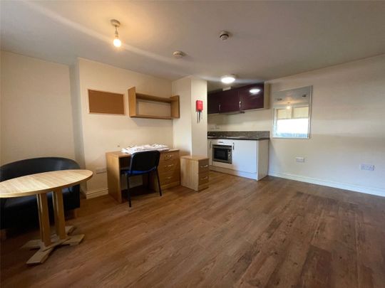 Highfields Road, Town Centre, Huddersfield, HD1 - Photo 1