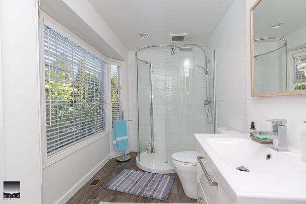 4380 Highland Boulevard, North Vancouver - Photo 1