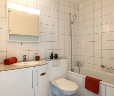 Fancy a change of scenery? Living with ideal transport links. - Foto 5