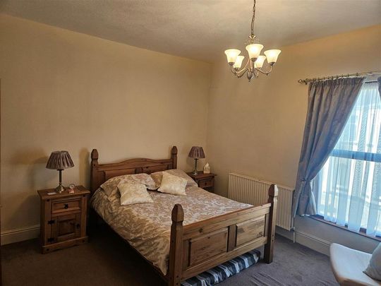 2 bedroom terraced house to rent - Photo 1