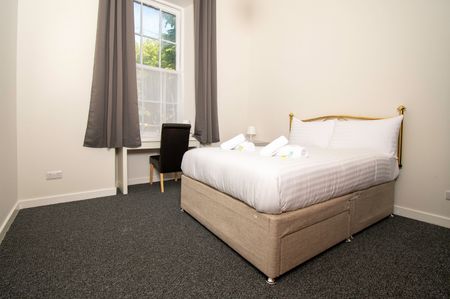 2 Bed Flat, Cessnock Street, G51 - Photo 2