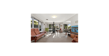 Spacious Family Home Near Glen Waverley Shopping Centre - Photo 3